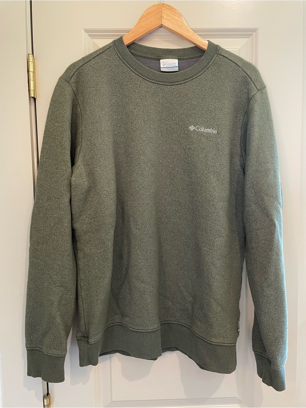 Columbia Men’s Olive Green Crewneck Sweatshirt